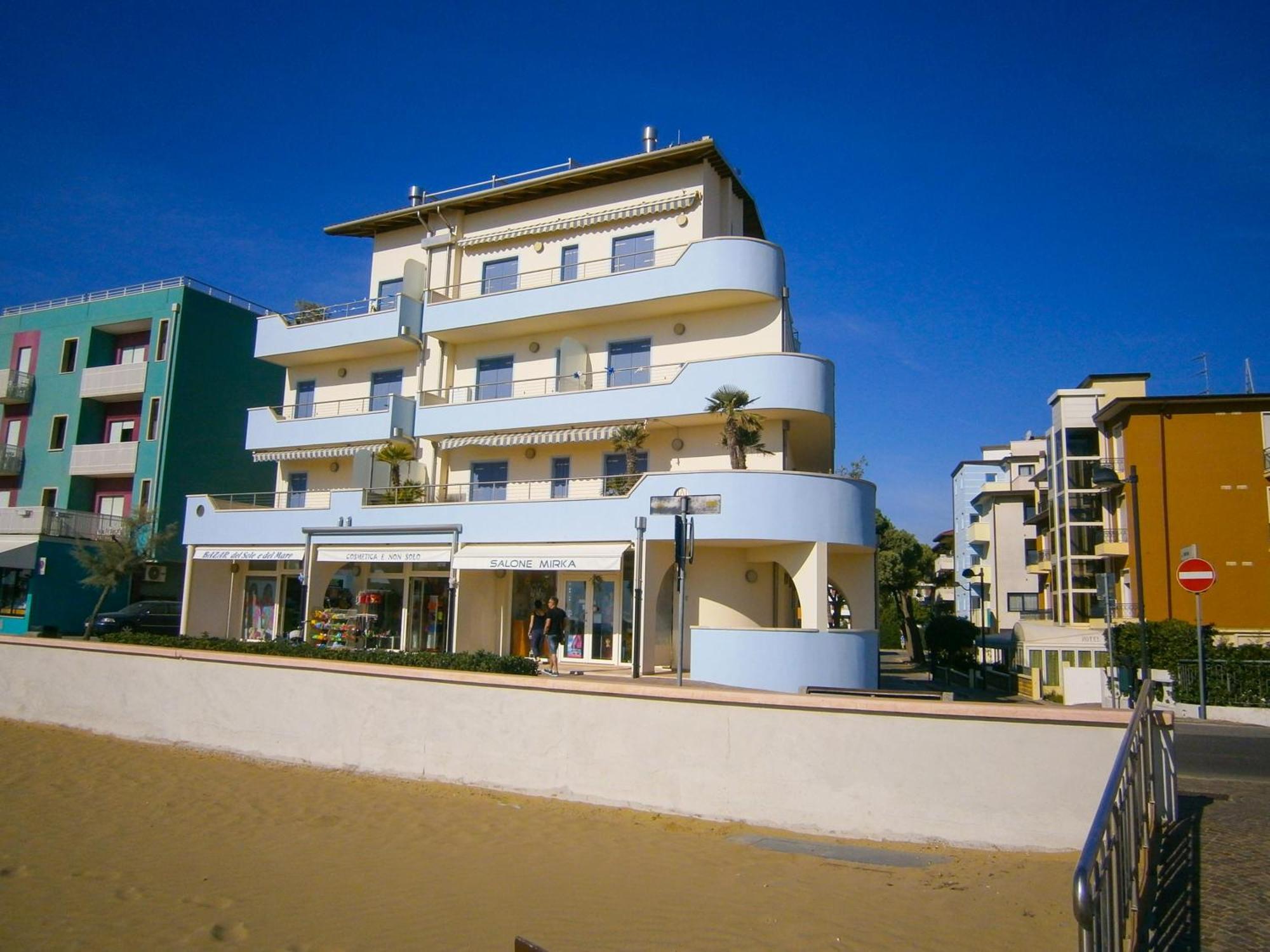 Residence Diana Frontemare - Agenzia Cocal Caorle Dış mekan fotoğraf